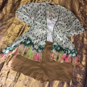 🌸RAMPAGE Kimono Top Size Small/Cream & Green